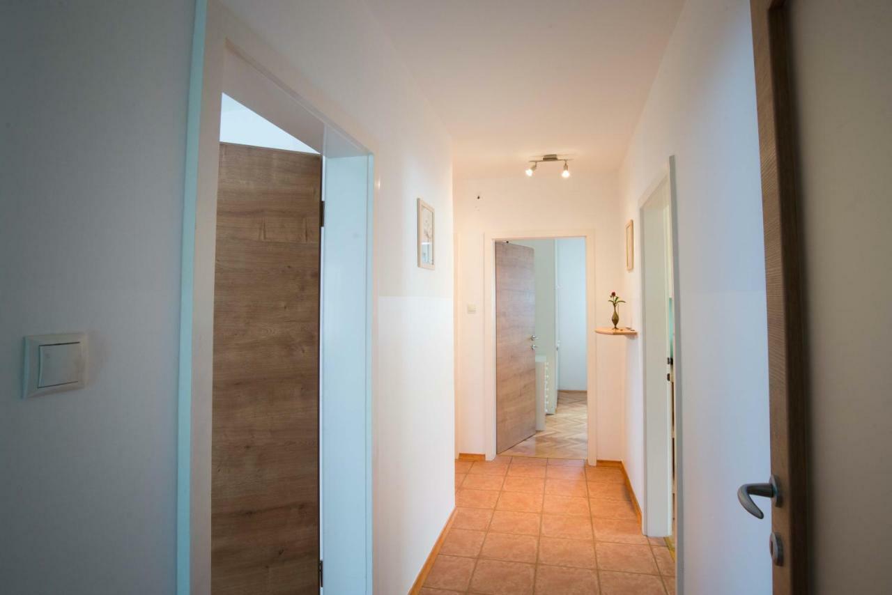 Apartma Ela Μπλεντ Εξωτερικό φωτογραφία