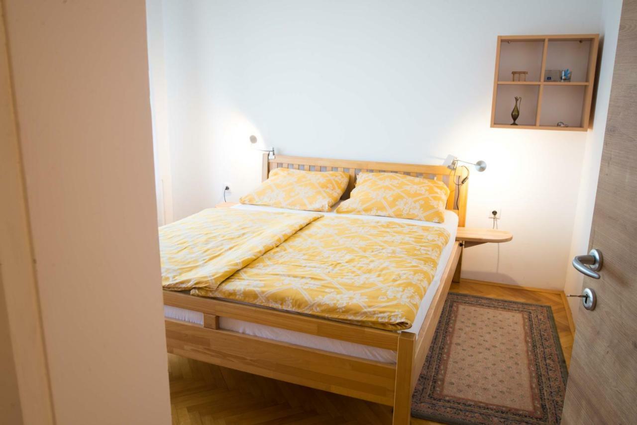 Apartma Ela Μπλεντ Εξωτερικό φωτογραφία