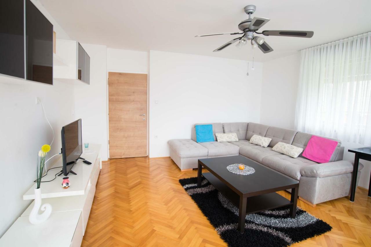 Apartma Ela Μπλεντ Εξωτερικό φωτογραφία